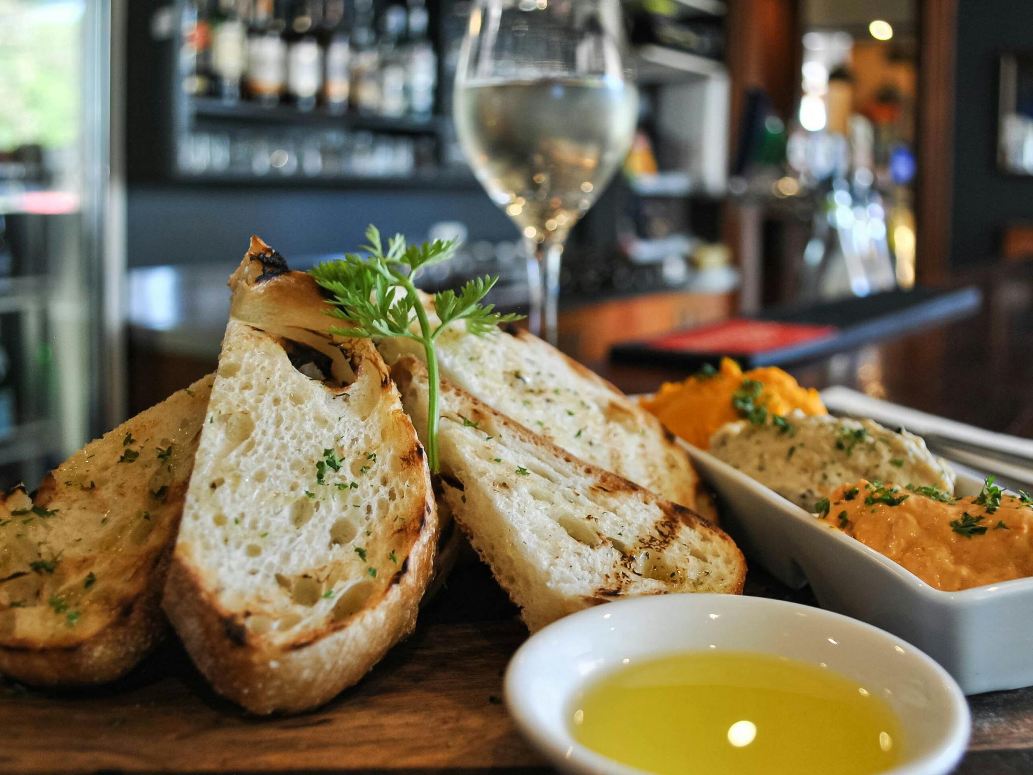 Delicious meals at the Delatite Hotel