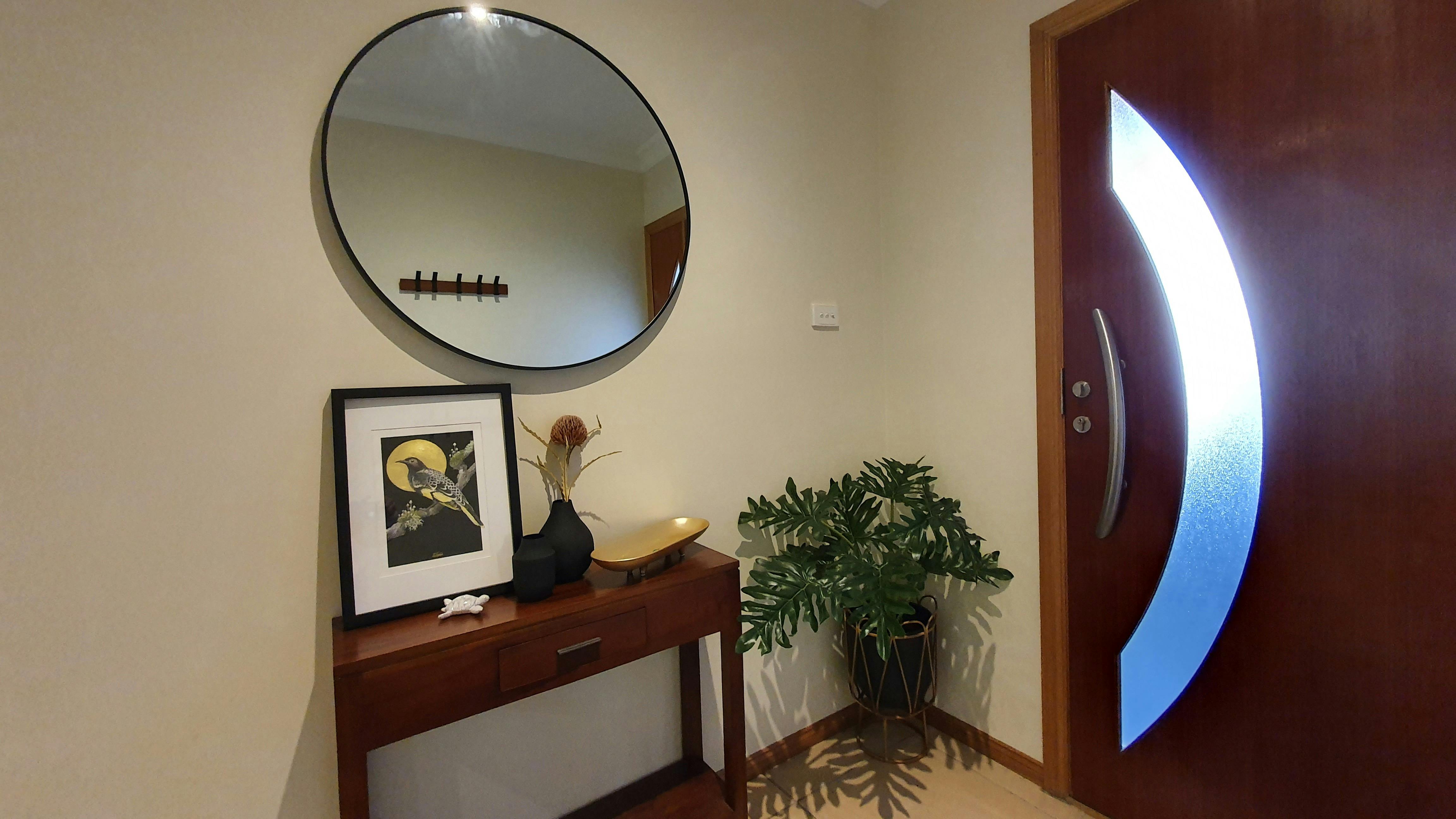 The Outta Towner entry