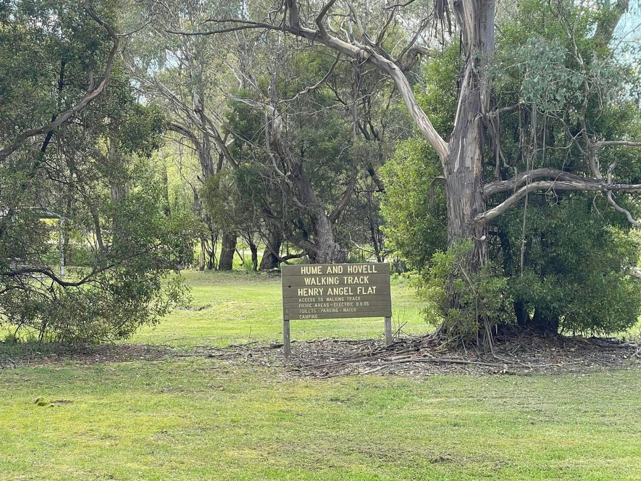 Hume and Hovell - Henry Angel Tumba 1