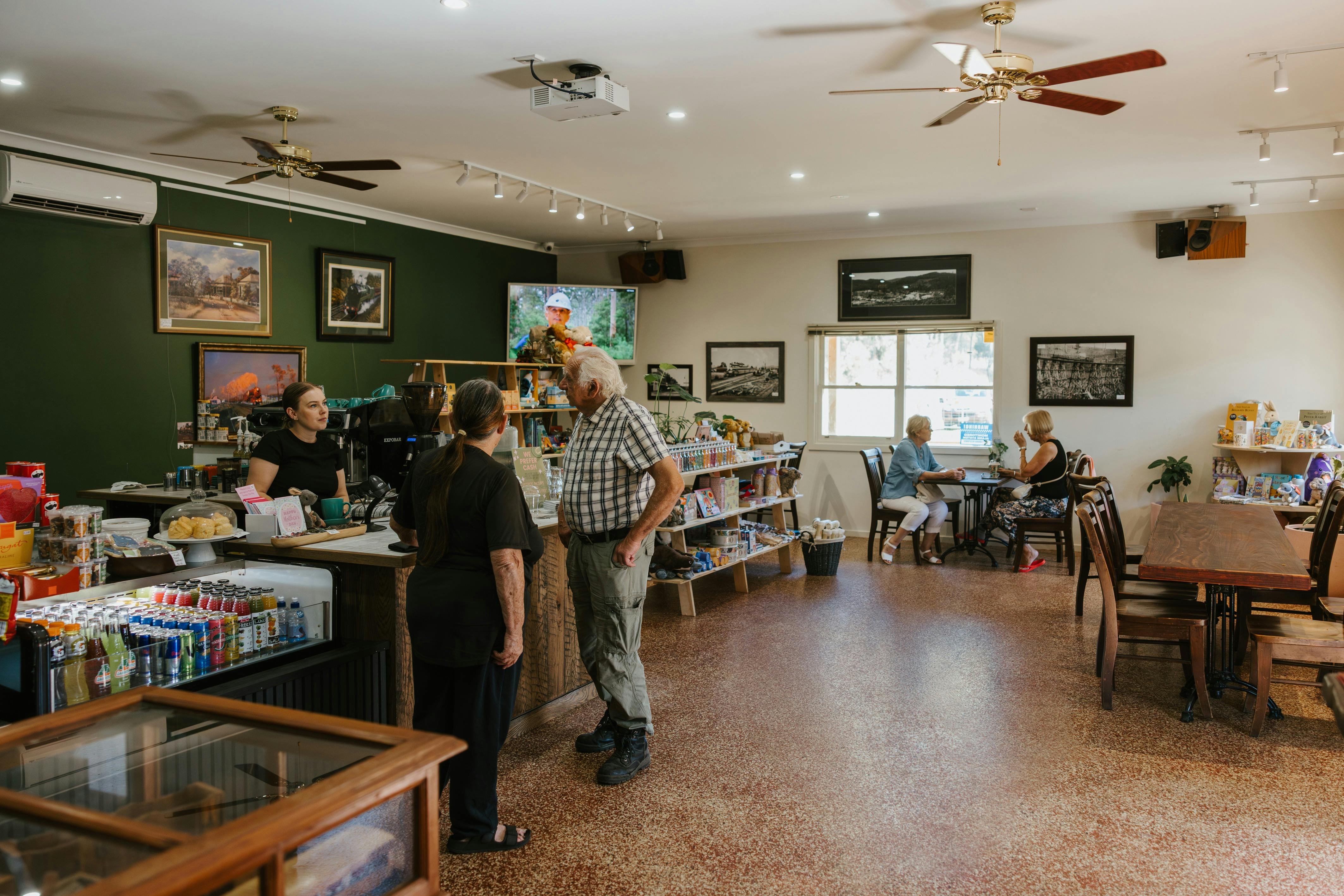 The Noojee Heritage Gifts and Coffee Cafe
