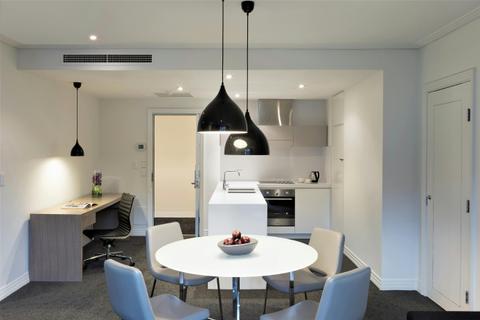 1 Bedroom Apartment with Kitchenette