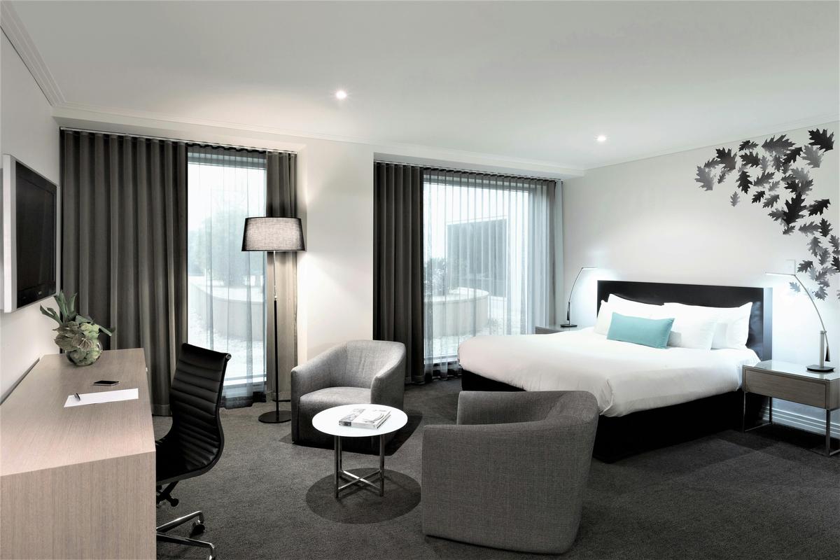 Deluxe King Room