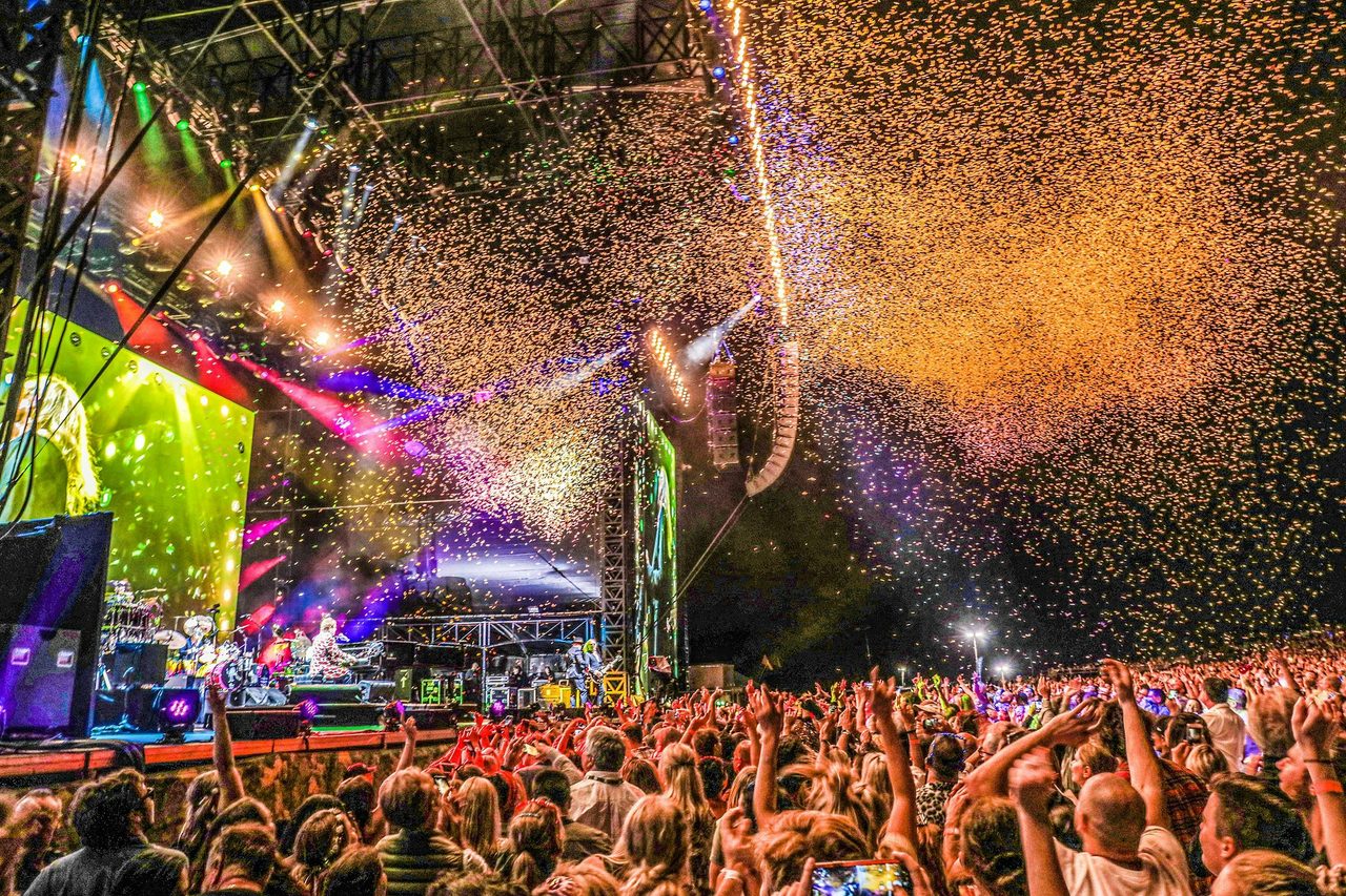 Hope Estate - Elton John Concert