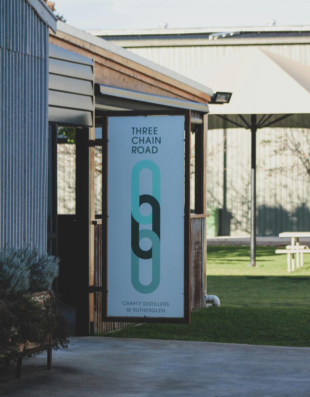 Three Chain Road Gin