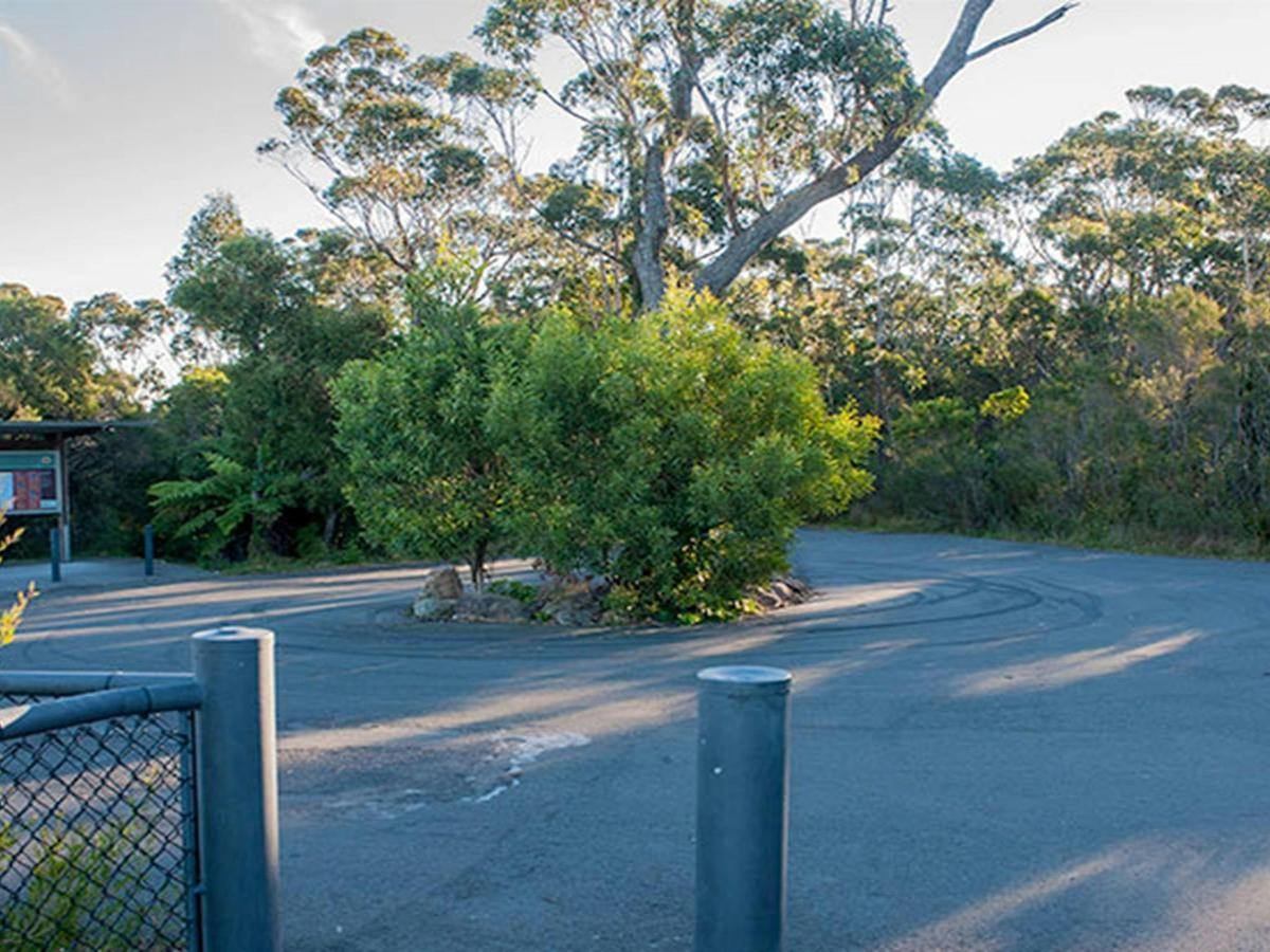 Jamberoo lookout, Budderoo National Park. Photo credit: Michael Van Ewijk &copy; DPIE