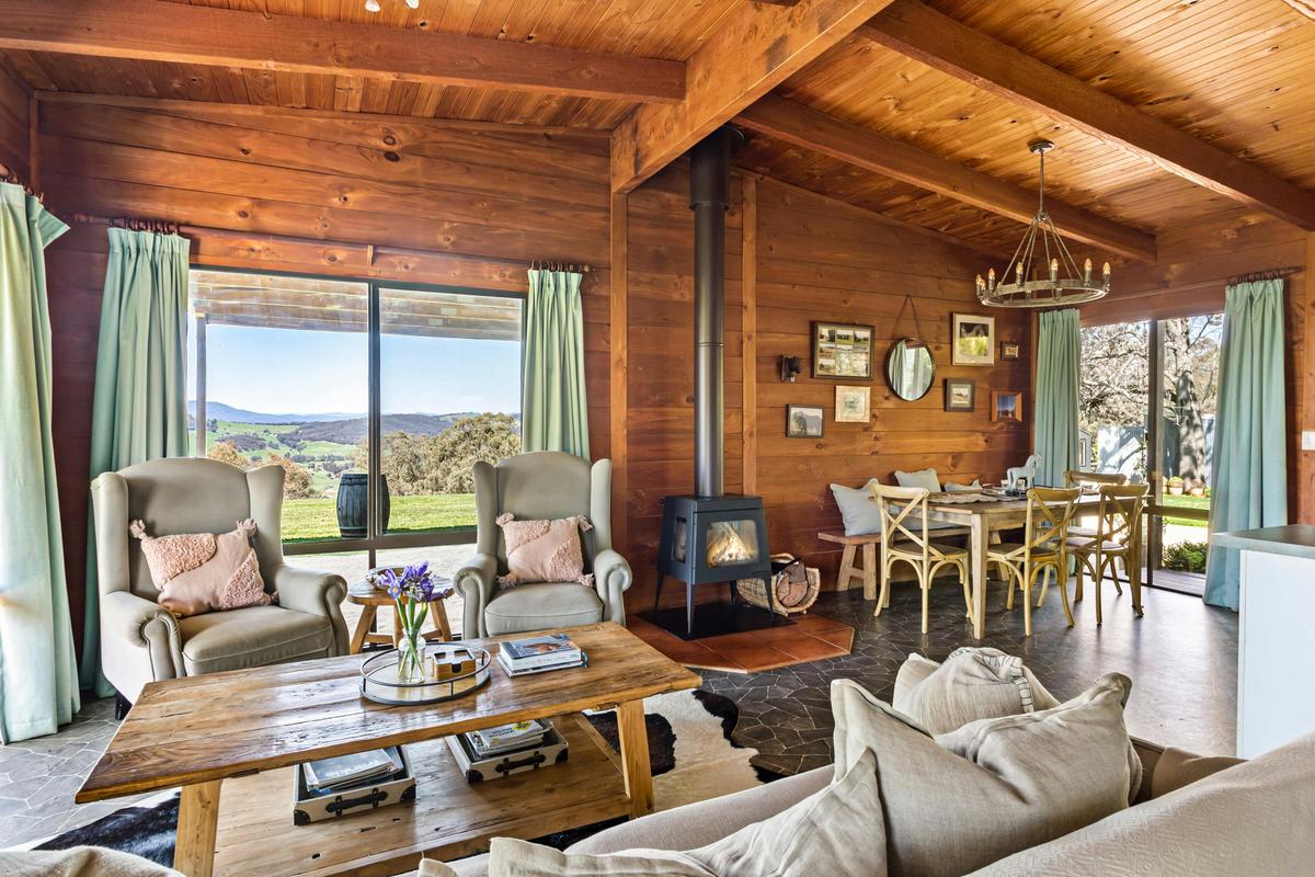 The Lodge by Mt Bellevue