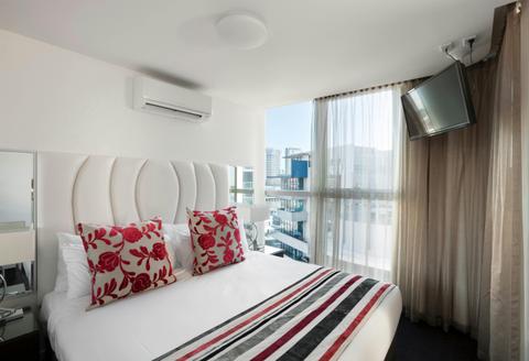 Sebel Docklands Apartment