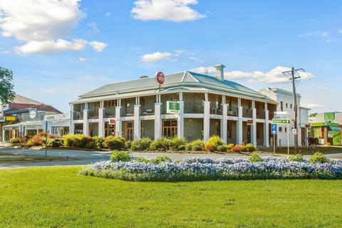 The Mansfield Hotel