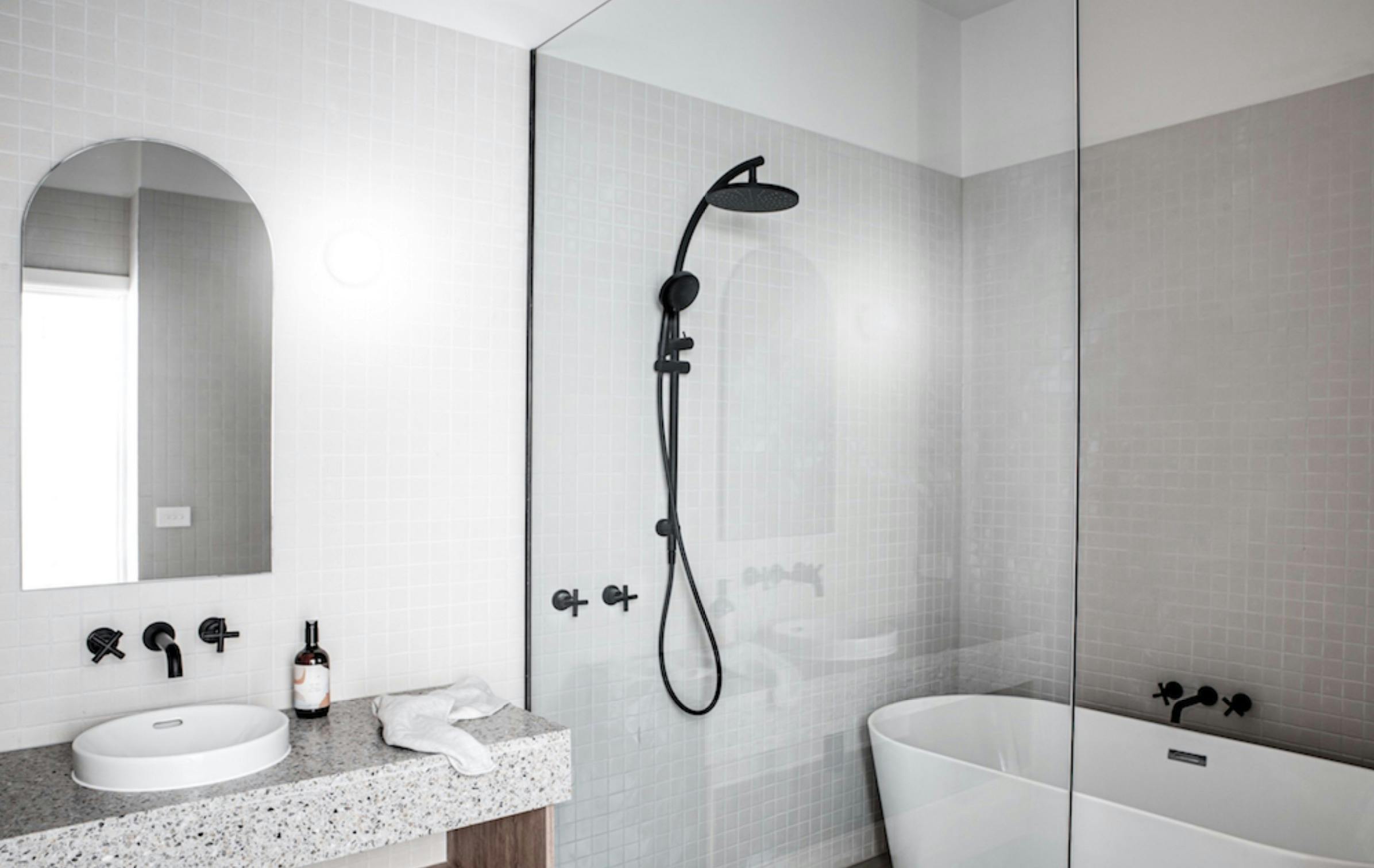 Luxury Hotel bathroom, Trawool Estate