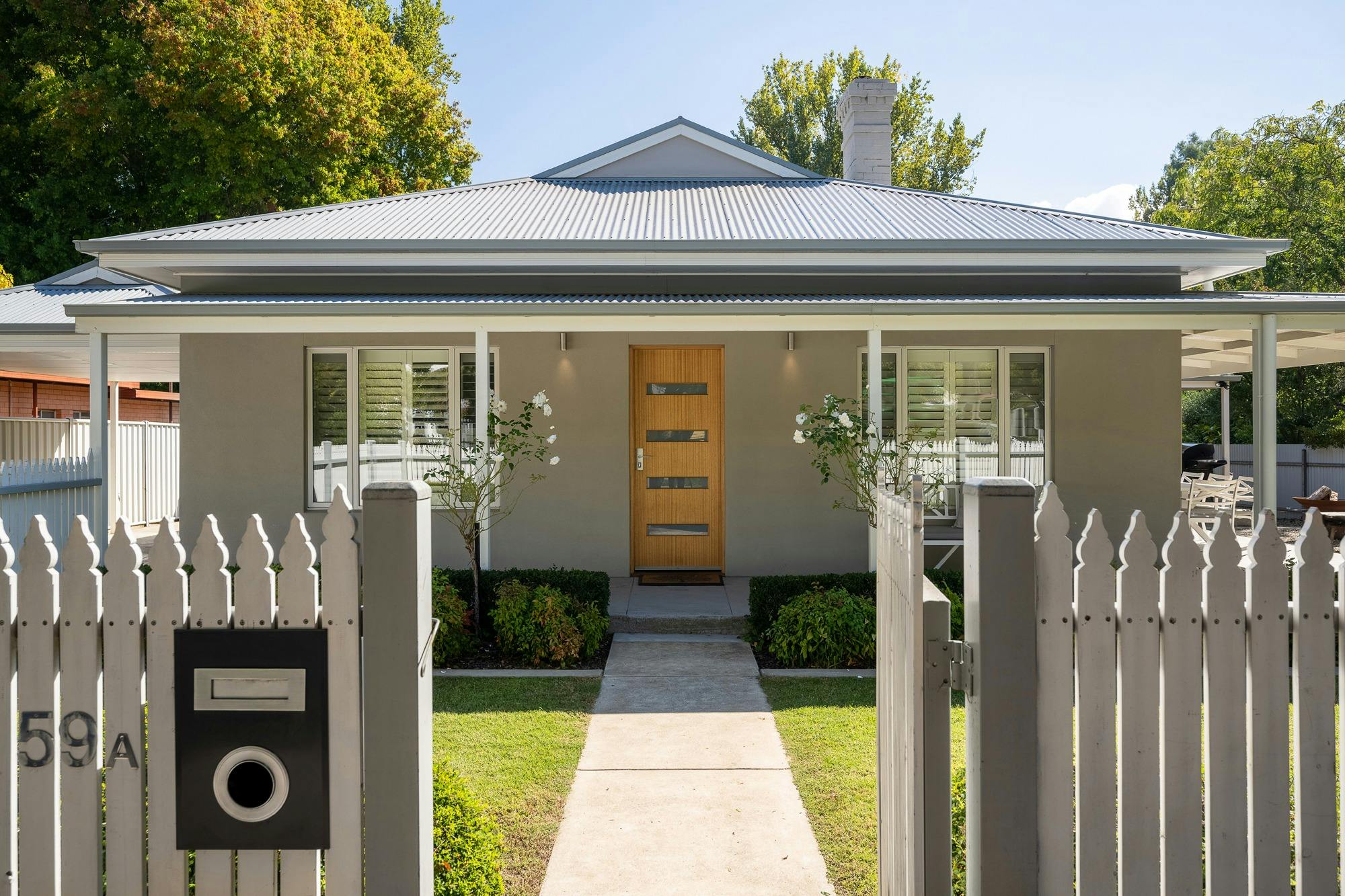 Enter the beautiful Three Sisters