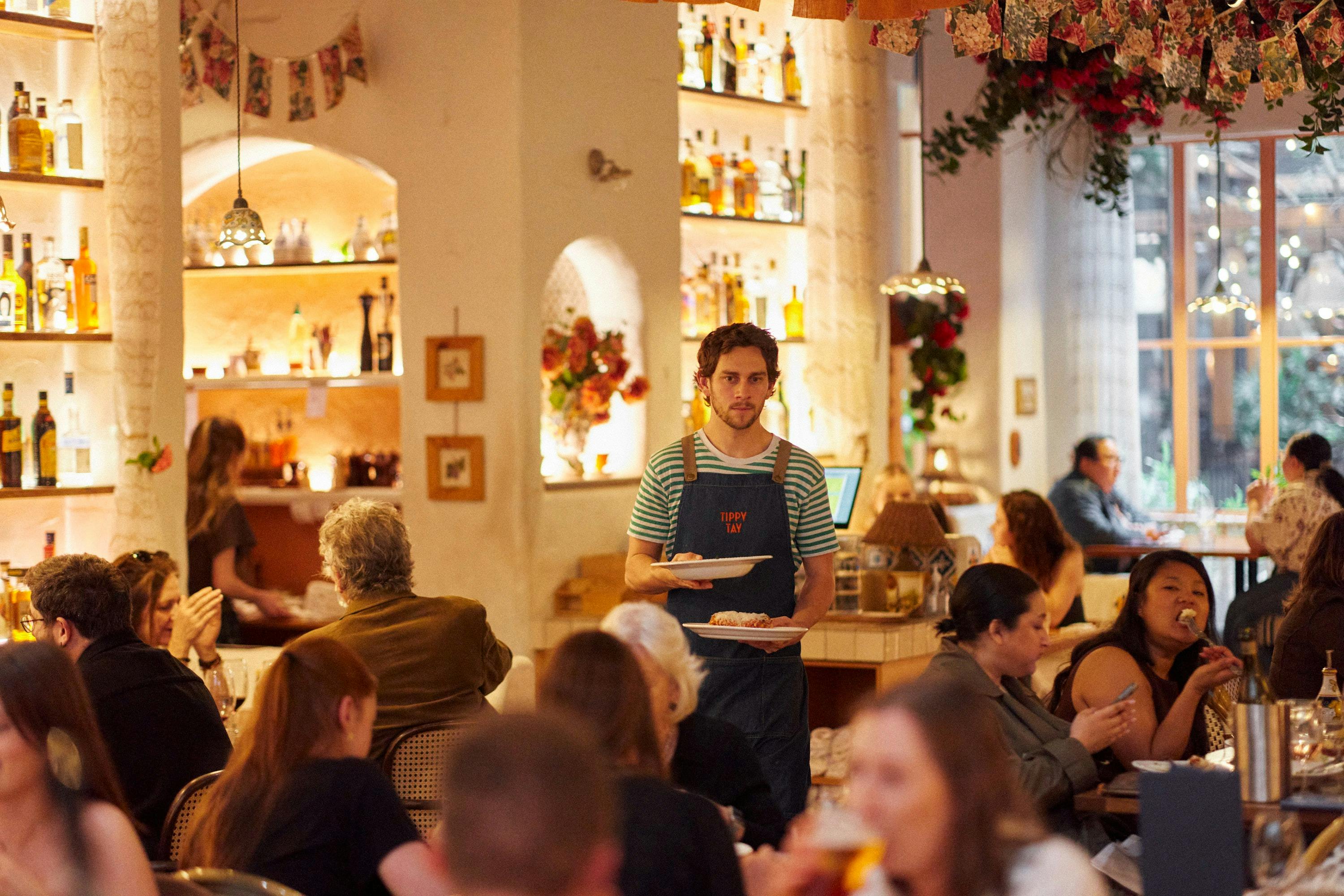 atmosphere in TippyTay