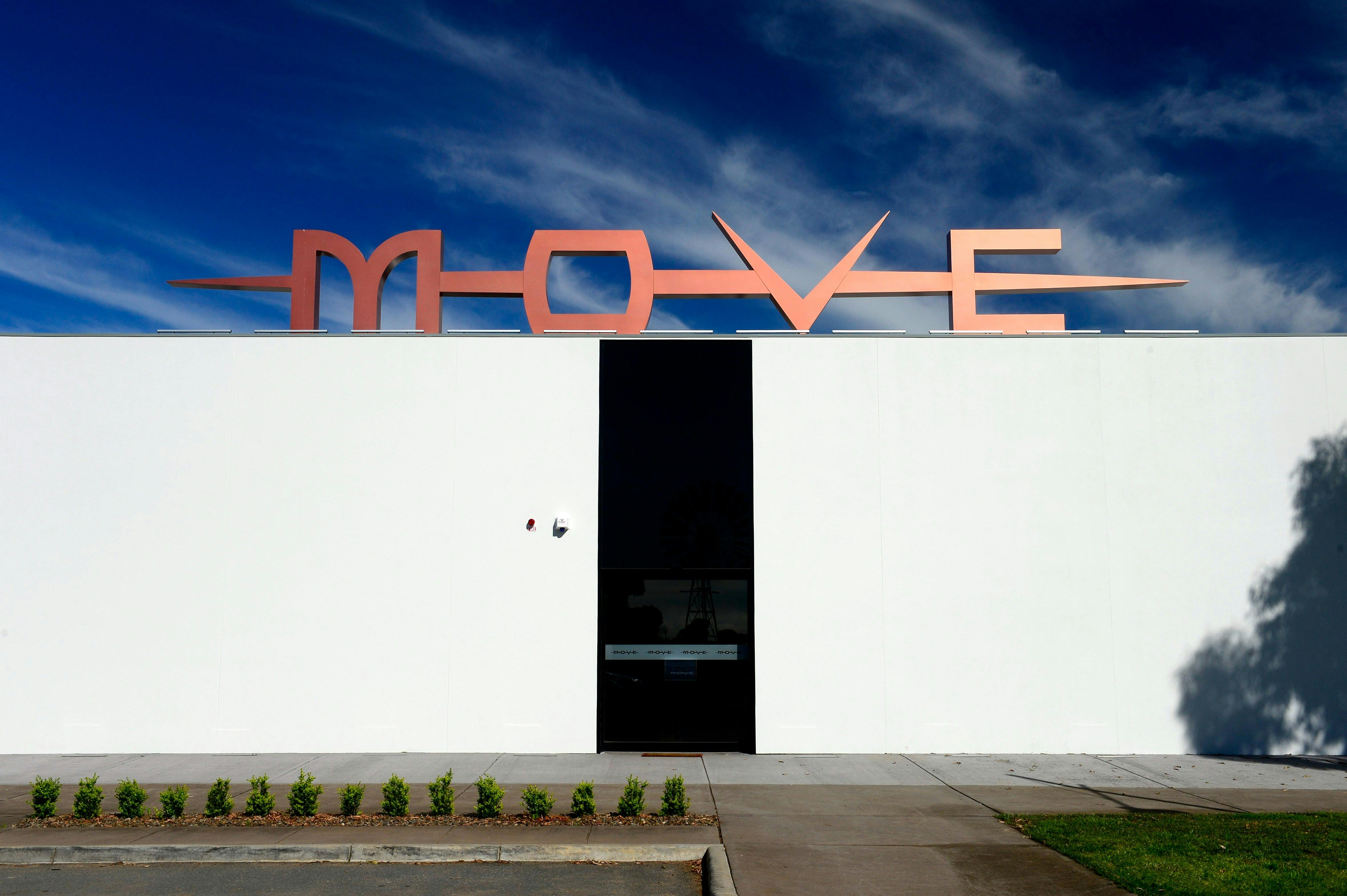 MOVE Entrance