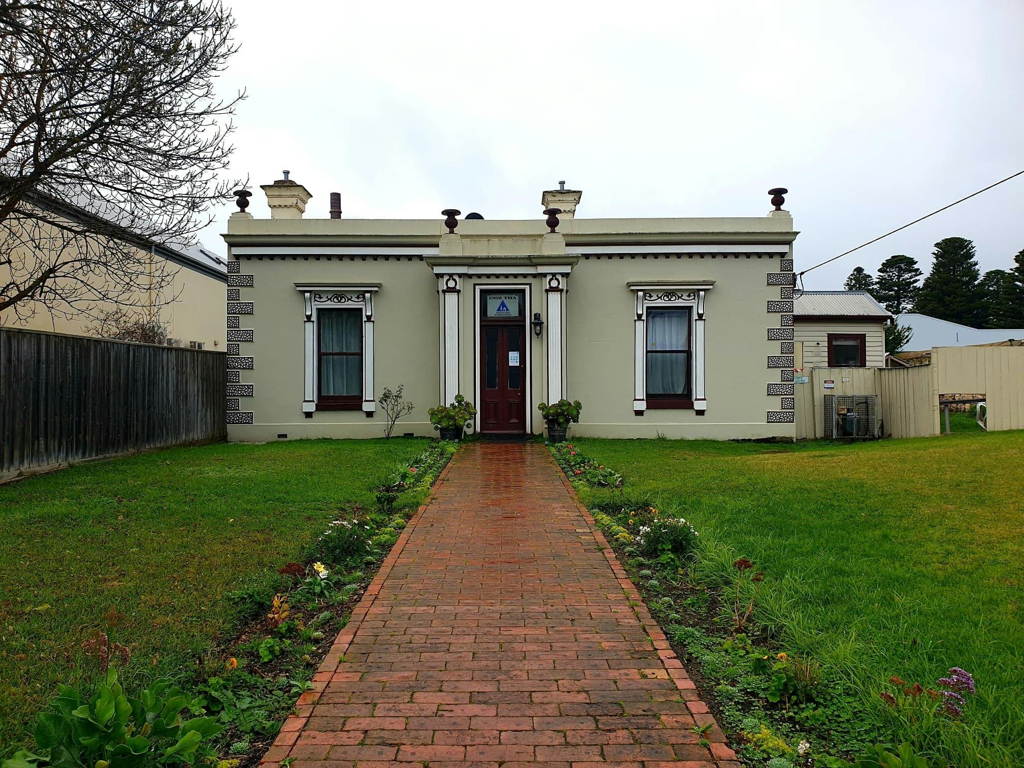Entrance Wandering Whale Guesthouse