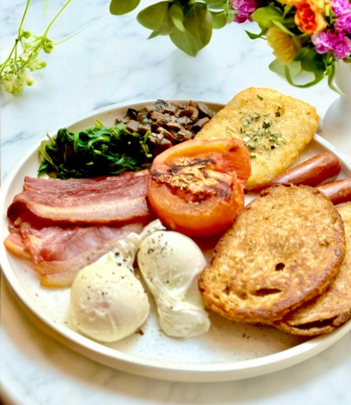 Tomo's Little Collins - Pantry Breakfast