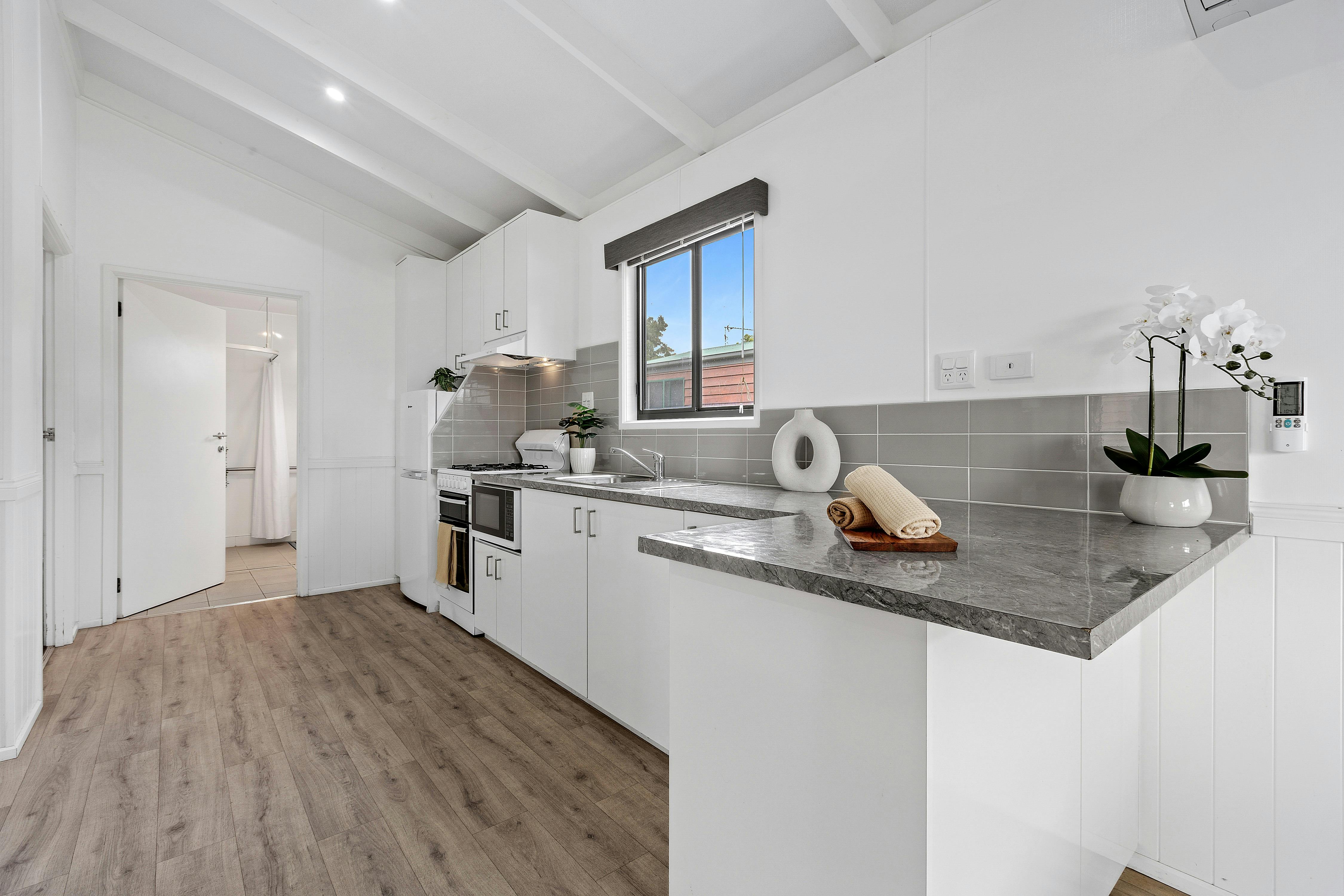 Standard Cabin (1BR) Kitchen