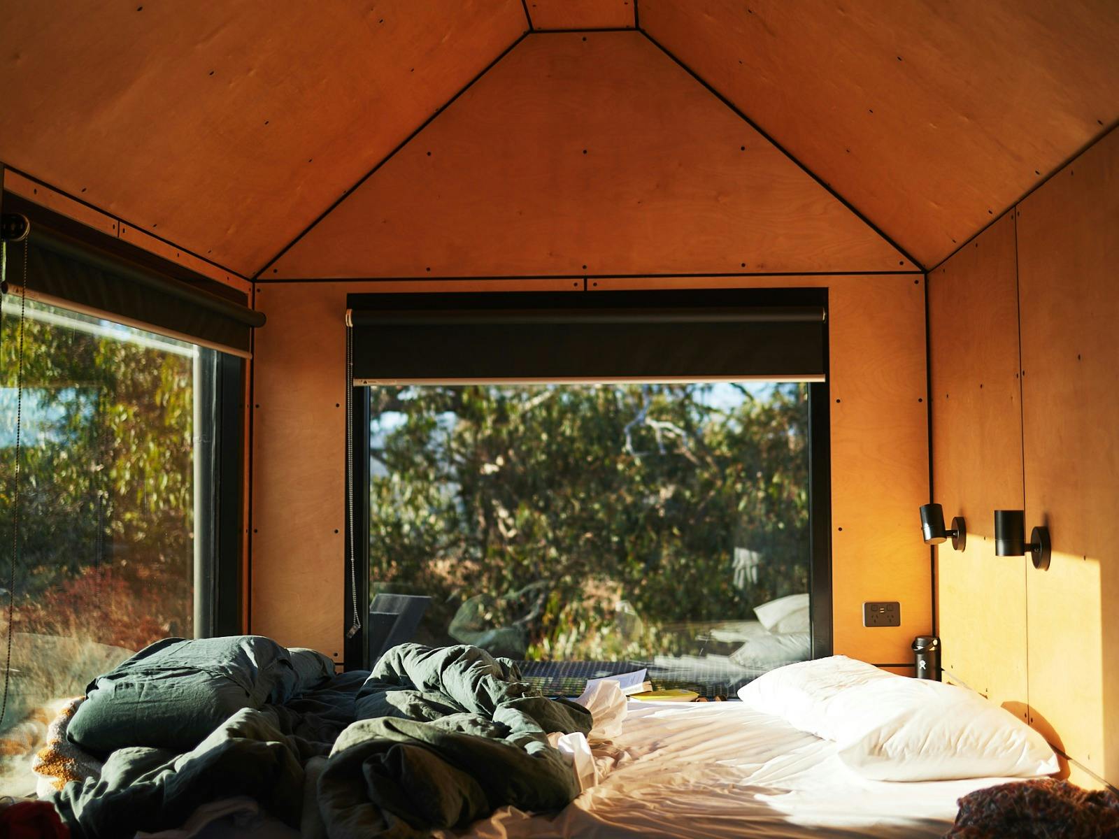 unyoked cabin bed view