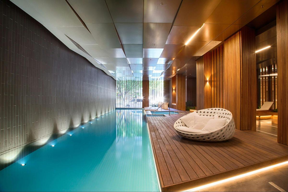 Promenade - Pool