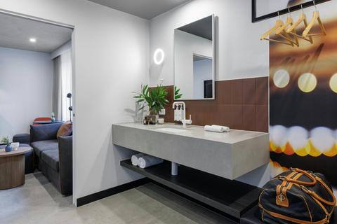 One Bedroom Apartment