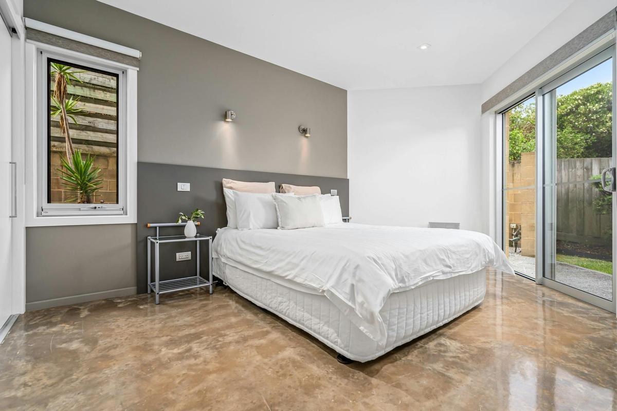 King Tide - Bedroom 2