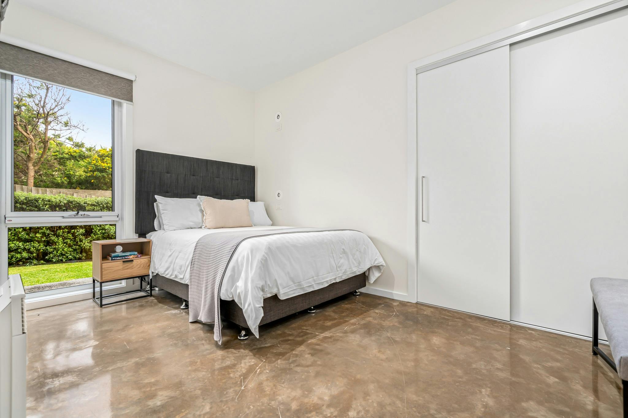 King Tide - Bedroom 3