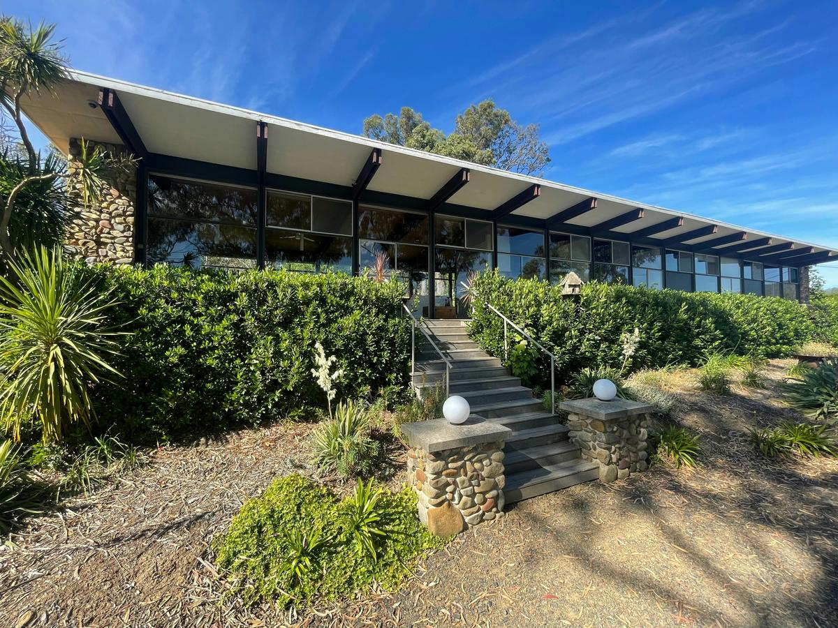 Villa Jones