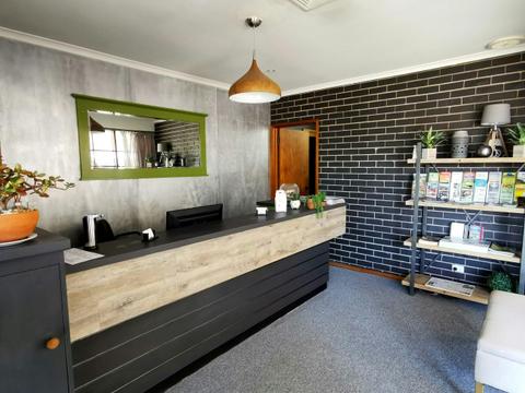 Town House Motor Inn