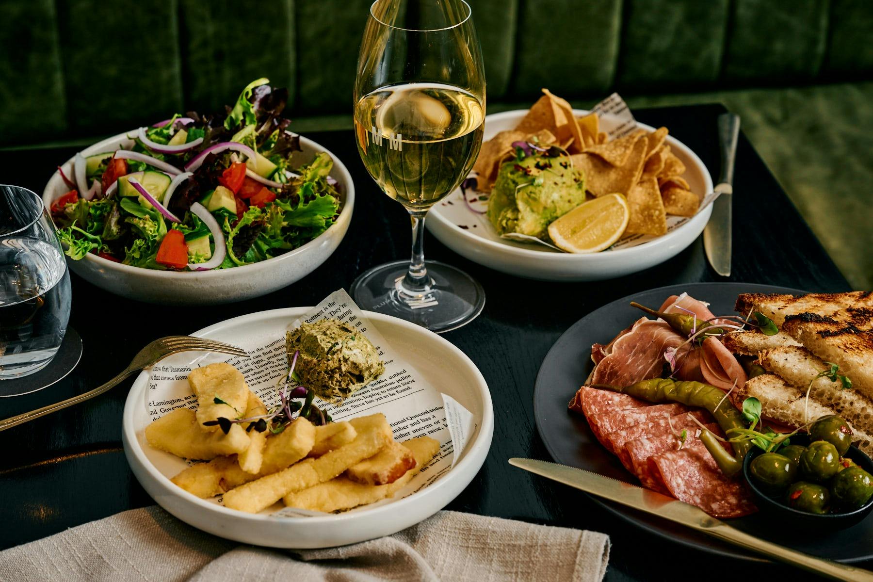 MISTER MUNRO Restaurant and Bar