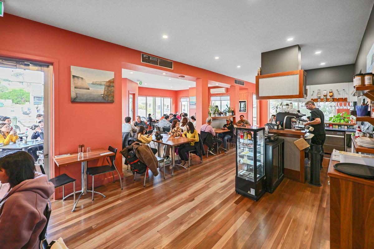 Waves Restaurant