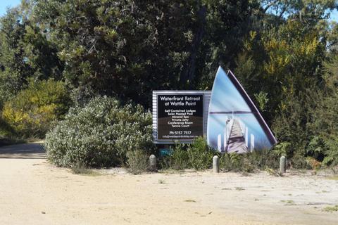 Waterfront Retreat At Wattle Point