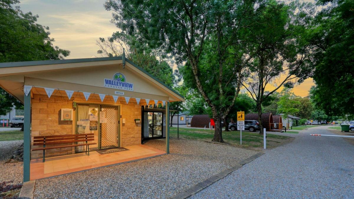 Valley View Caravan Park - Office & Entry