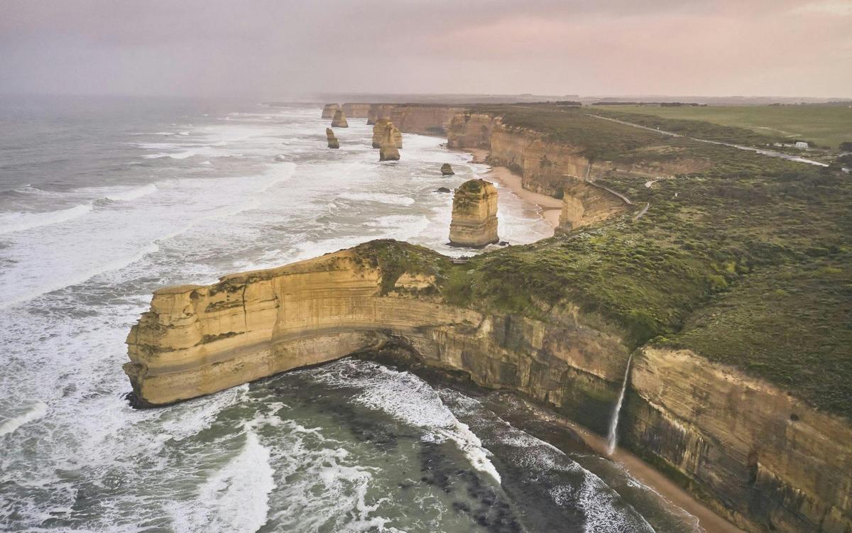 Warrnambool Tours.  This is Greatopia.. 12 Apostles.  The Great Ocean Road.  Australia