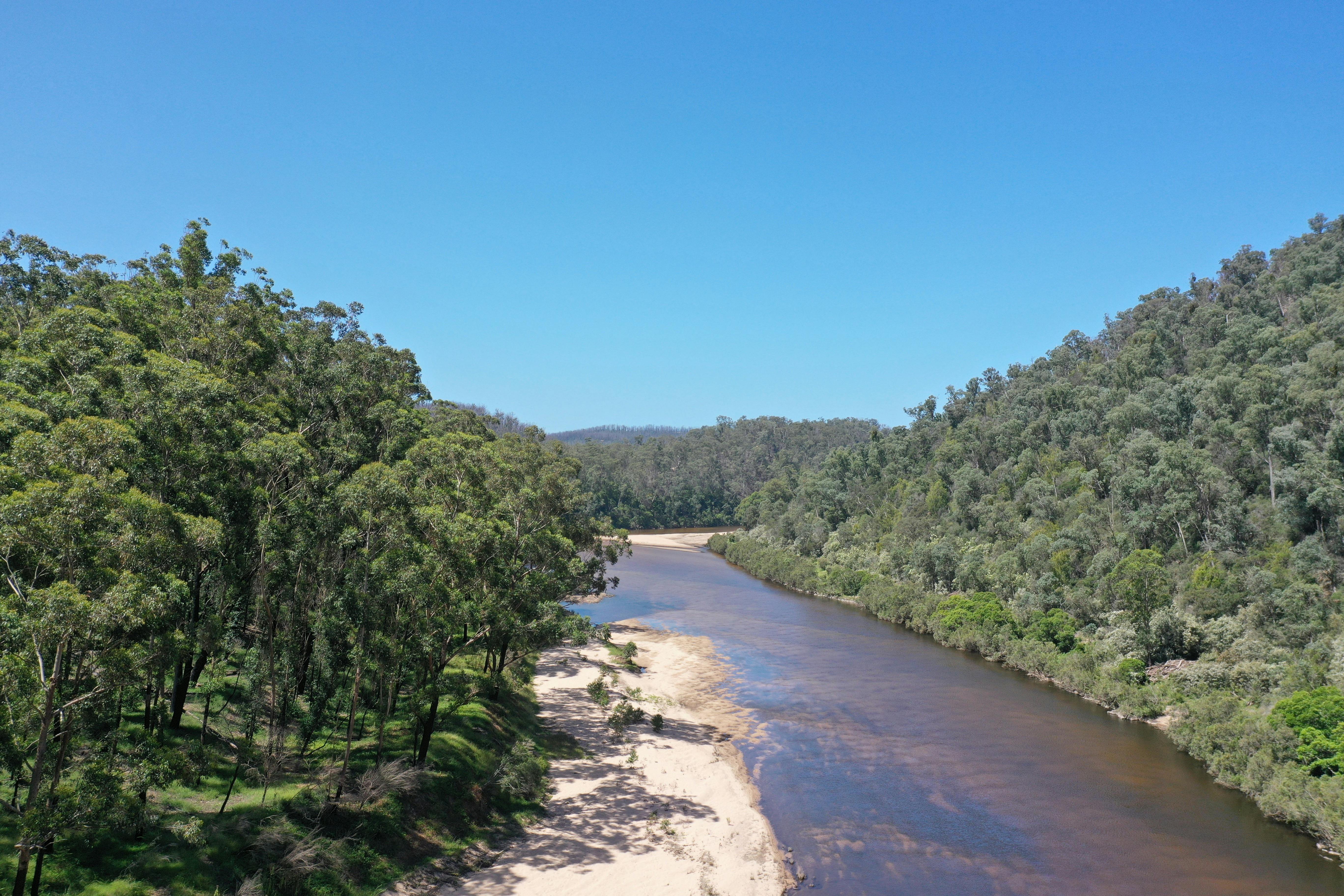 The campground is on the banks of the Snowy River