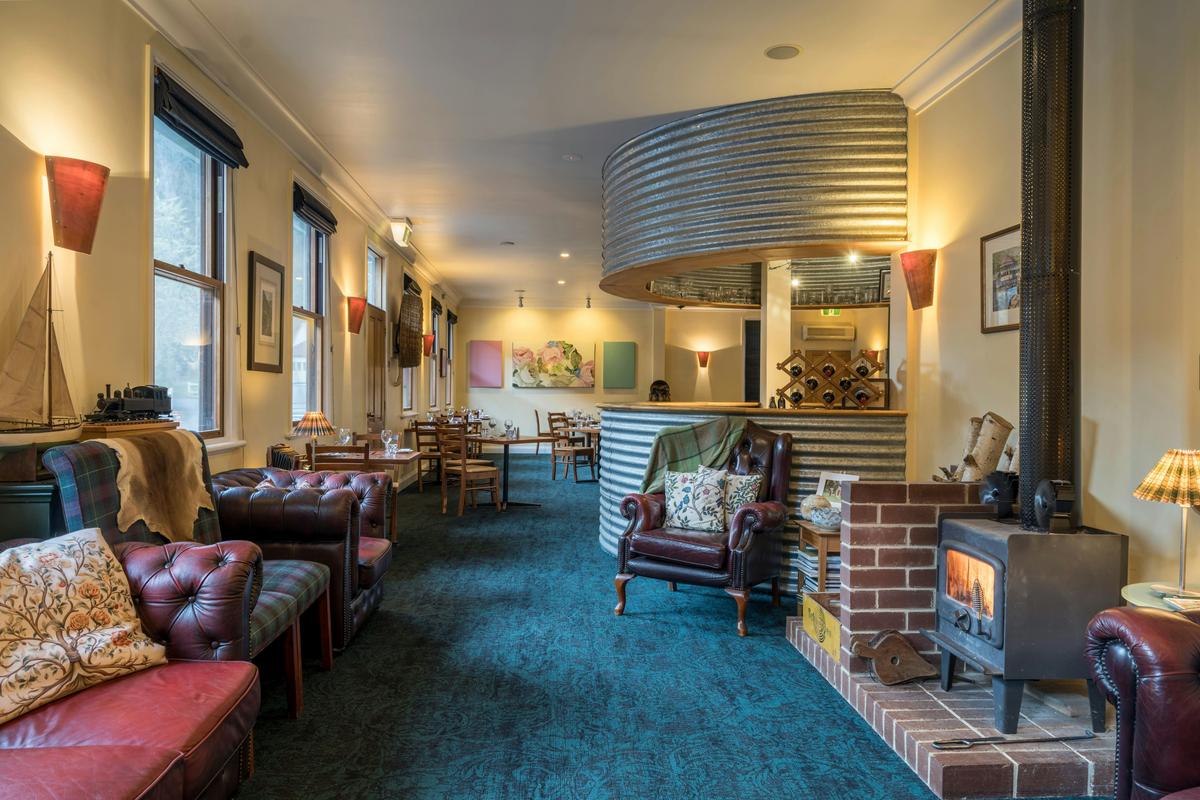 The hotel's stylish restaurant serves excellent country fare. Dinner and breakfast is included.