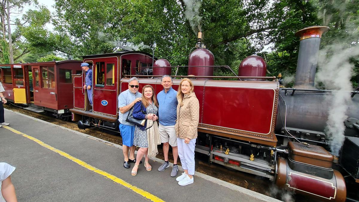 Explore Emerald Lake Park