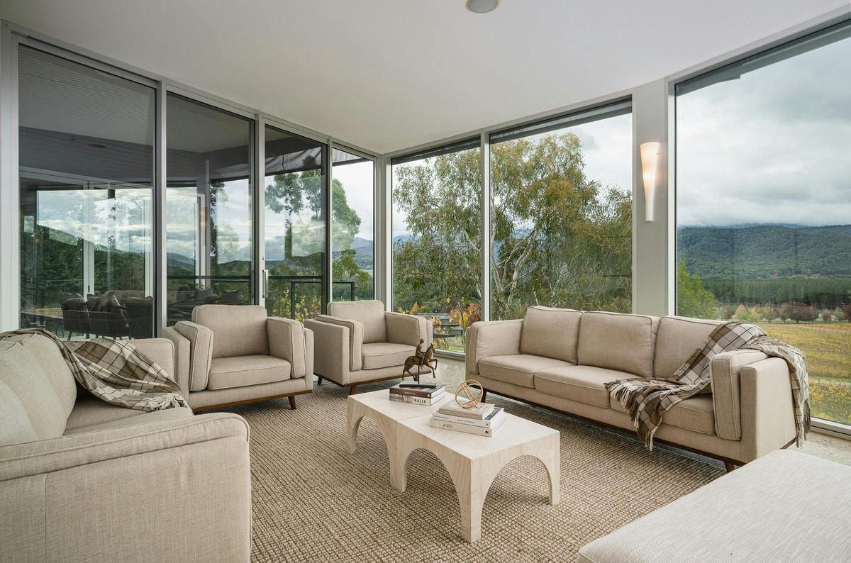 The Vineyard Residence - Feathertop Winery