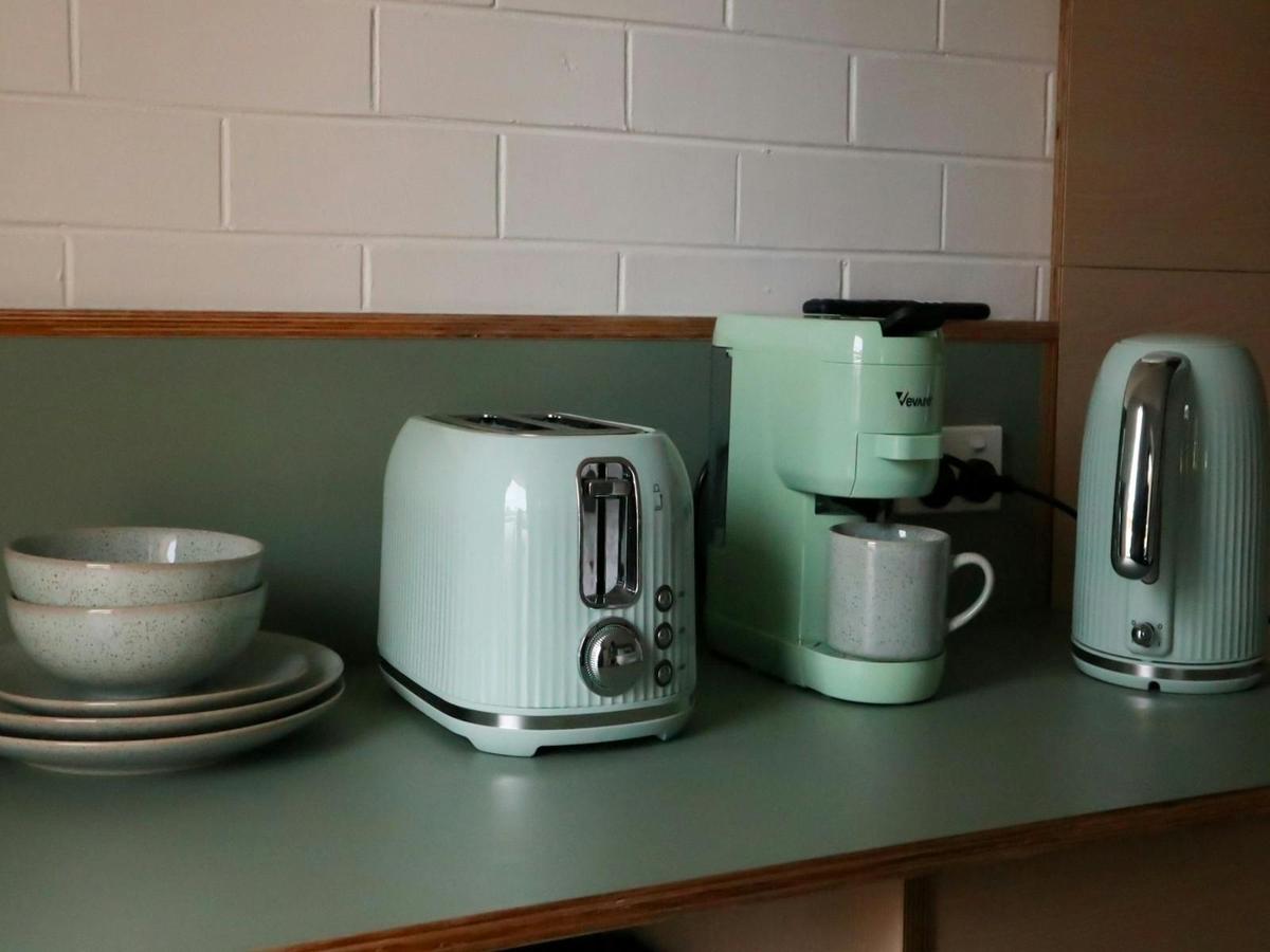 Toaster, Kettles, Pod Coffee station