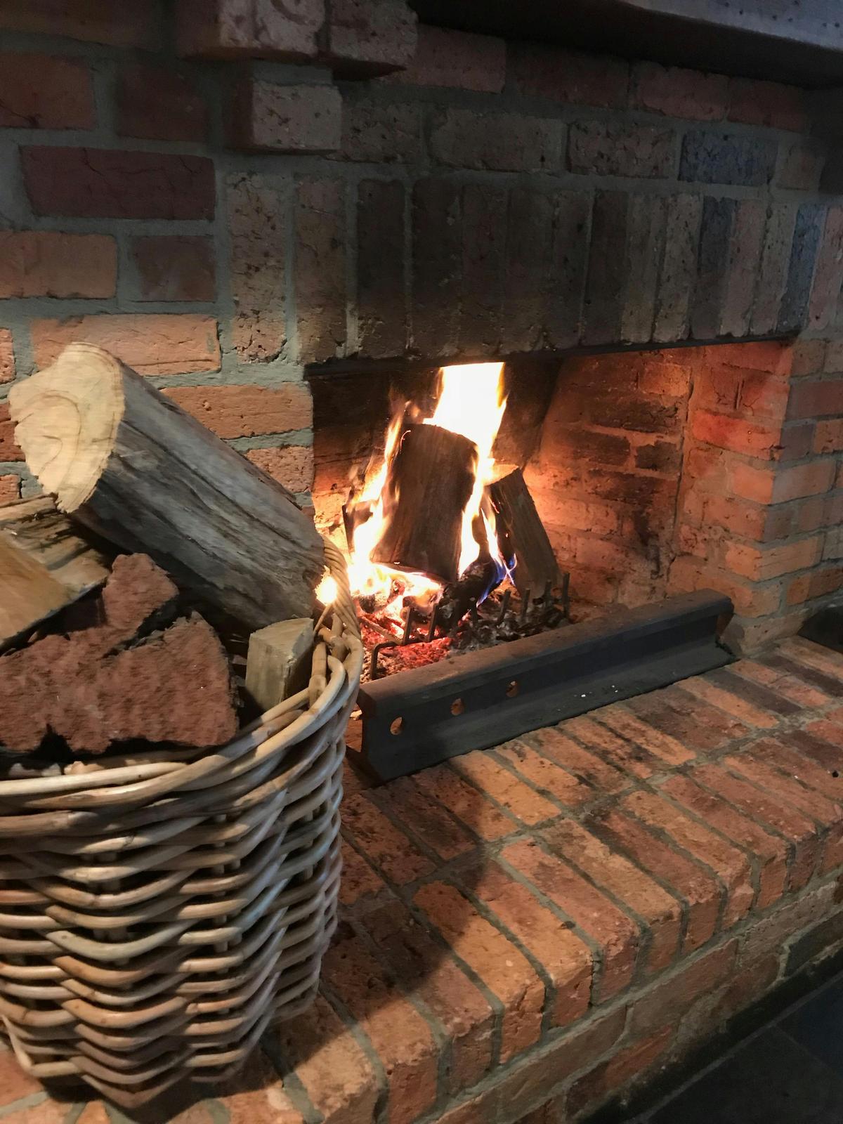 Double sided open fires
