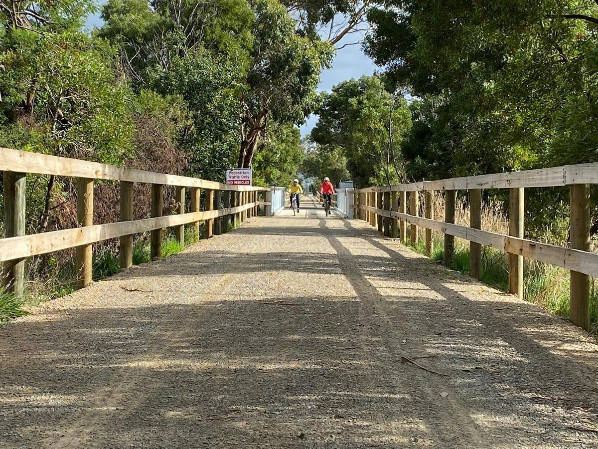 Lilydale to Warburton rail trail