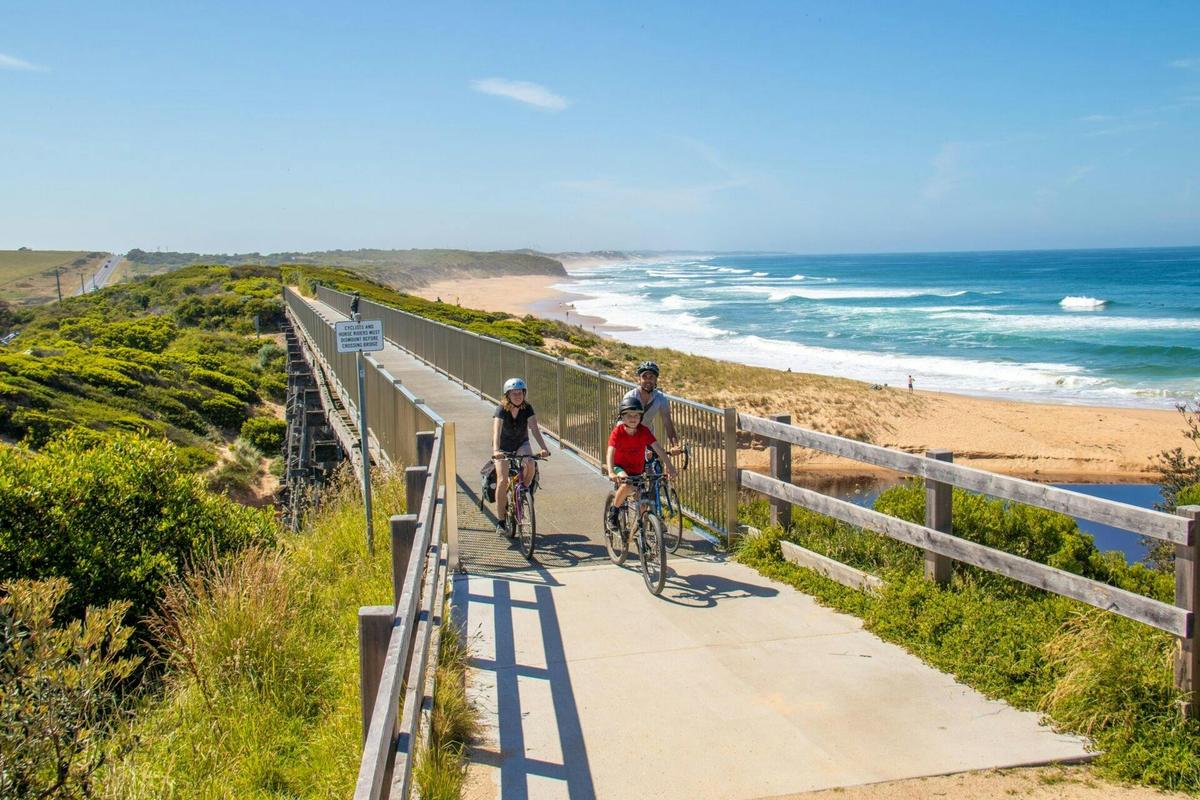 Cycling the Bass Coast Trail