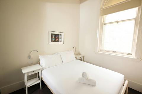 Melbourne Central YHA Double Ensuite