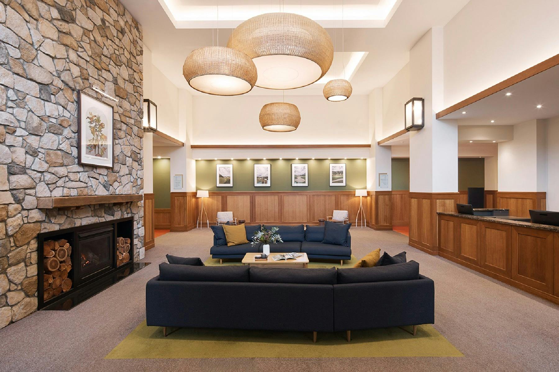 Yarra Valley Lodge Foyer