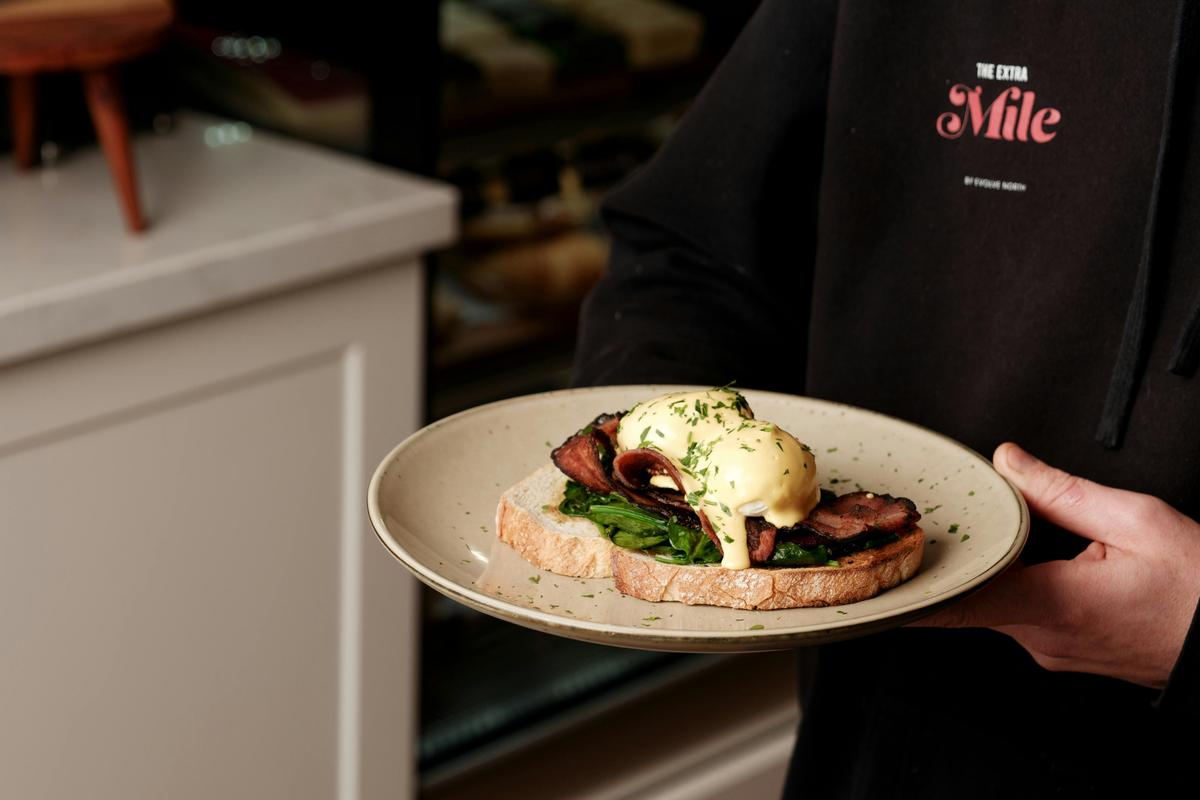 Poached eggs on toast