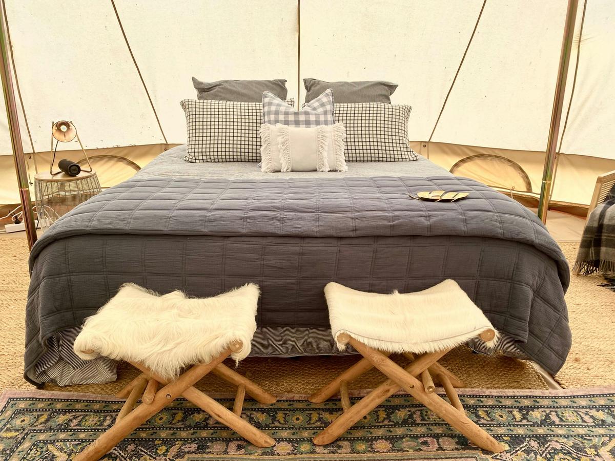 Couples Bell Tent Seppelt Wines