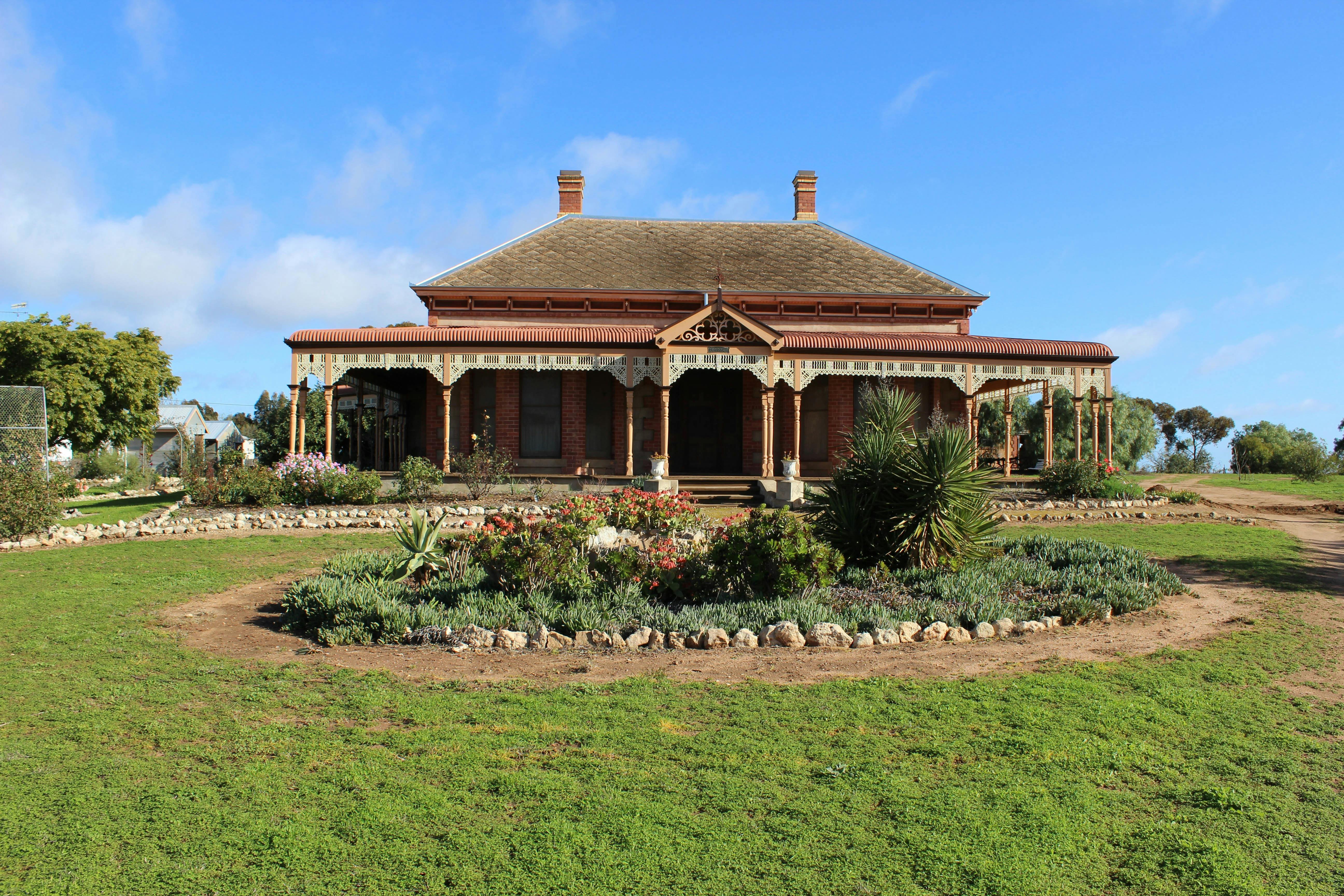 Yurunga Homestead, Rainbow