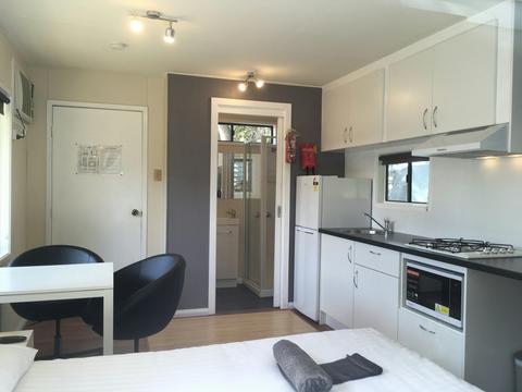 Pet Friendly Studio Queen