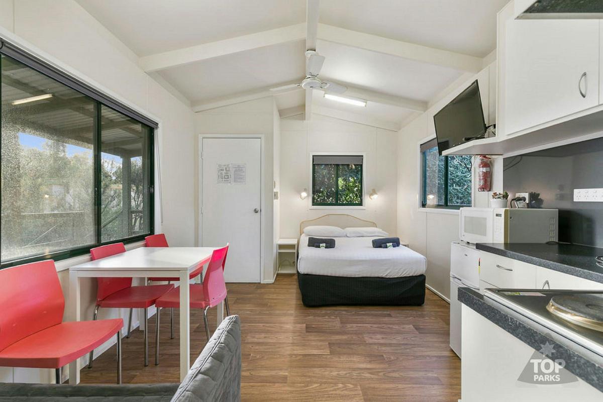 PET FRIENDLY CABIN 42