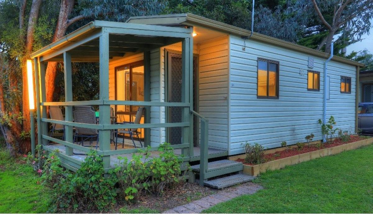 PET FRIENDLY BASIC FAMILY CABIN 57