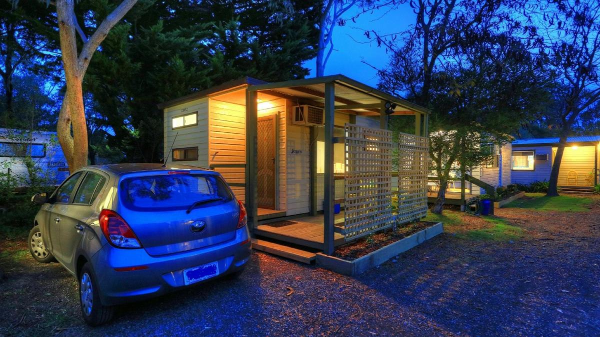 PET FRIENDLY STUDIO QUEEN