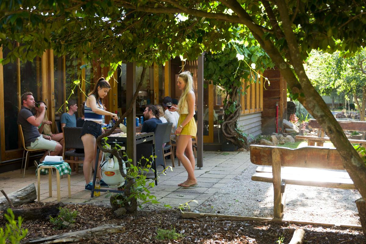Grampians Eco YHA BBQ & Patio