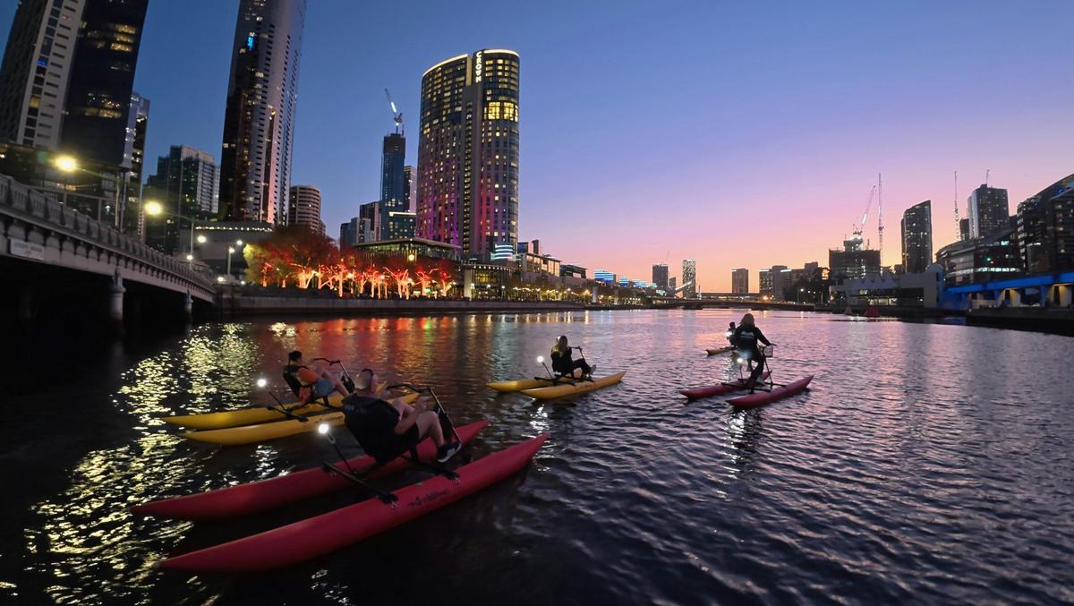 Waterbikes Australia Yarra River Twilight Tour